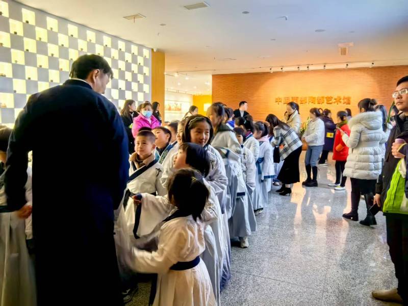 文化赋能：牙克石市魔创文旅挖掘城市文化资源的实践探索